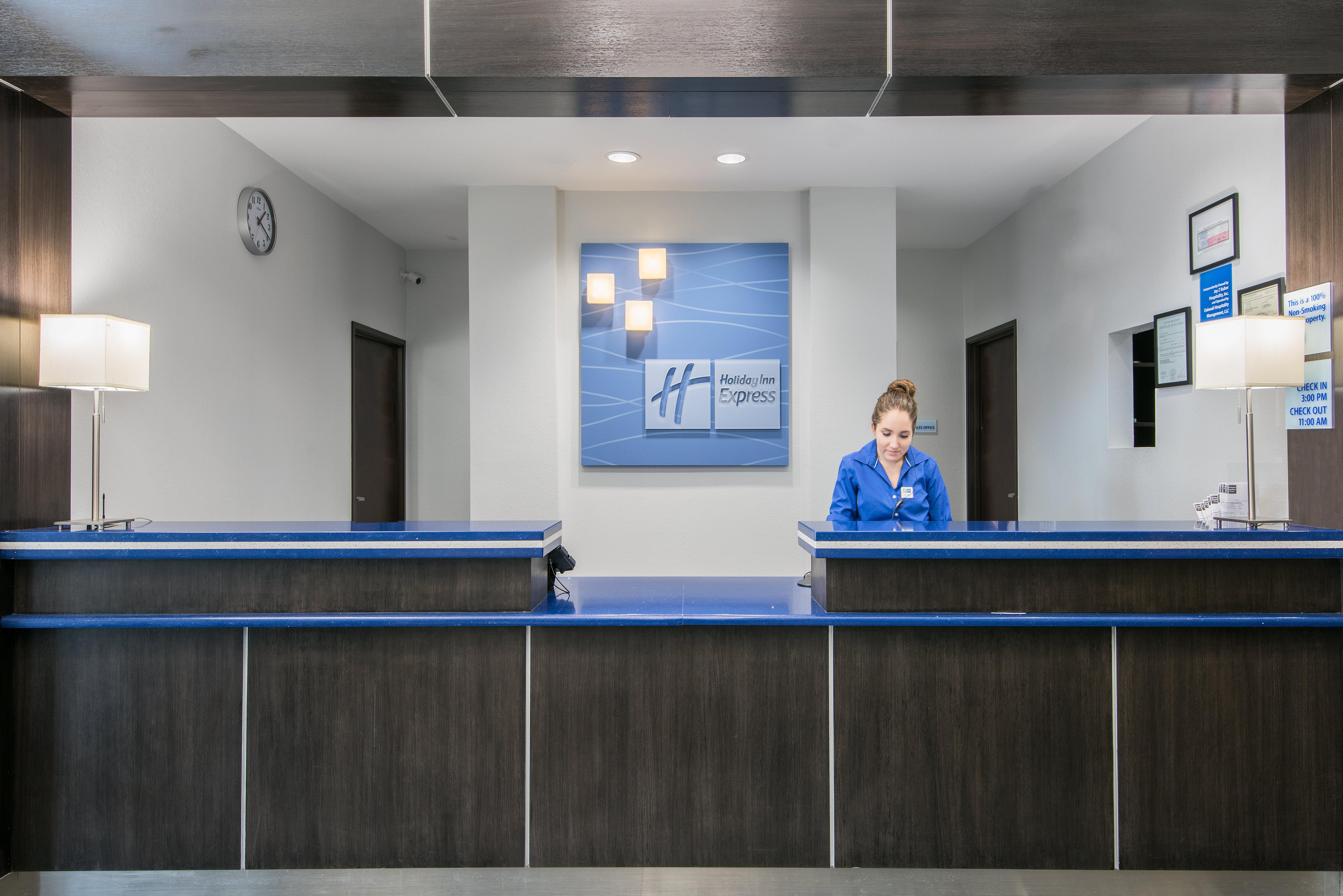 Holiday Inn Express And Suites Houston North - Iah Area By Ihg Kültér fotó