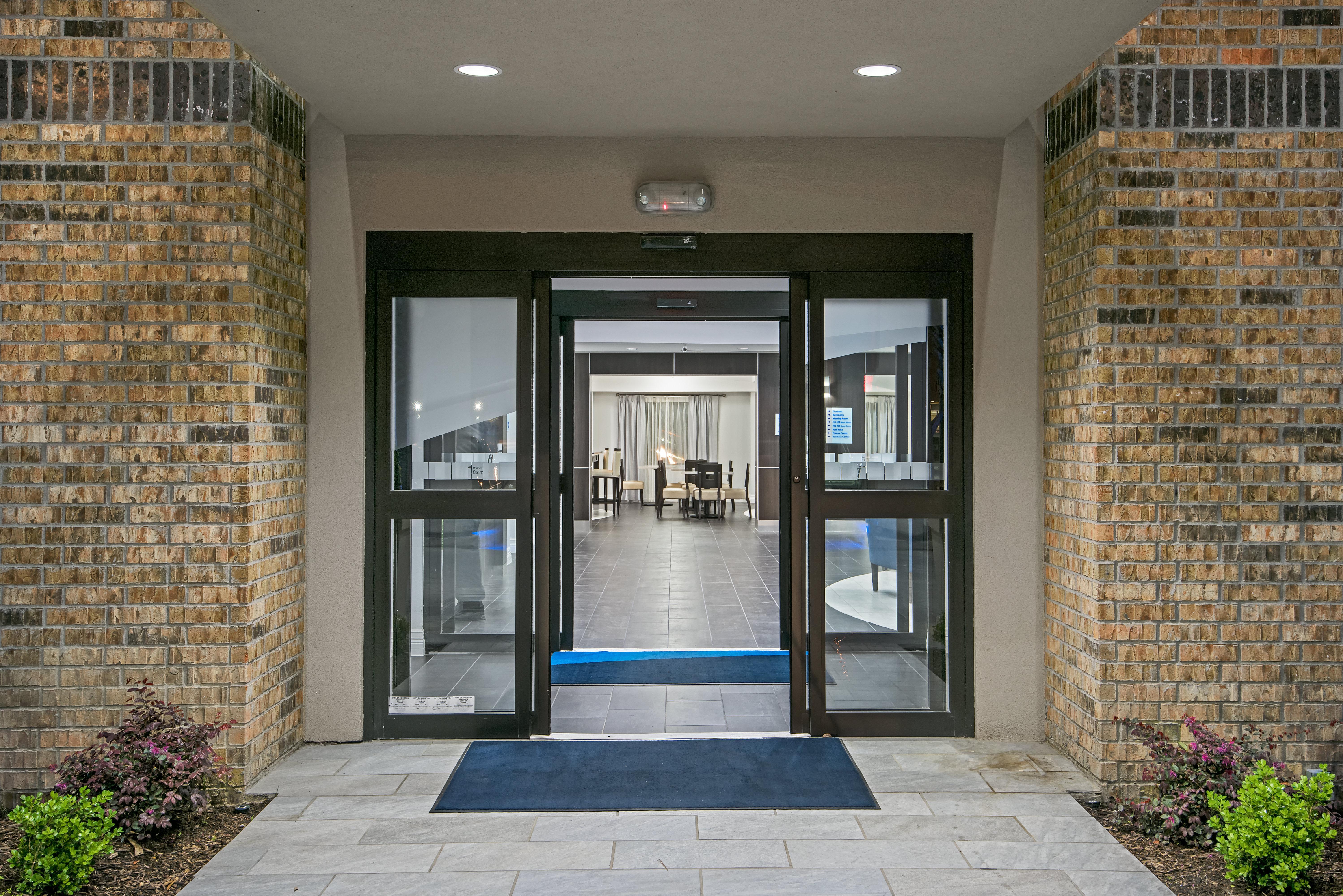 Holiday Inn Express And Suites Houston North - Iah Area By Ihg Kültér fotó