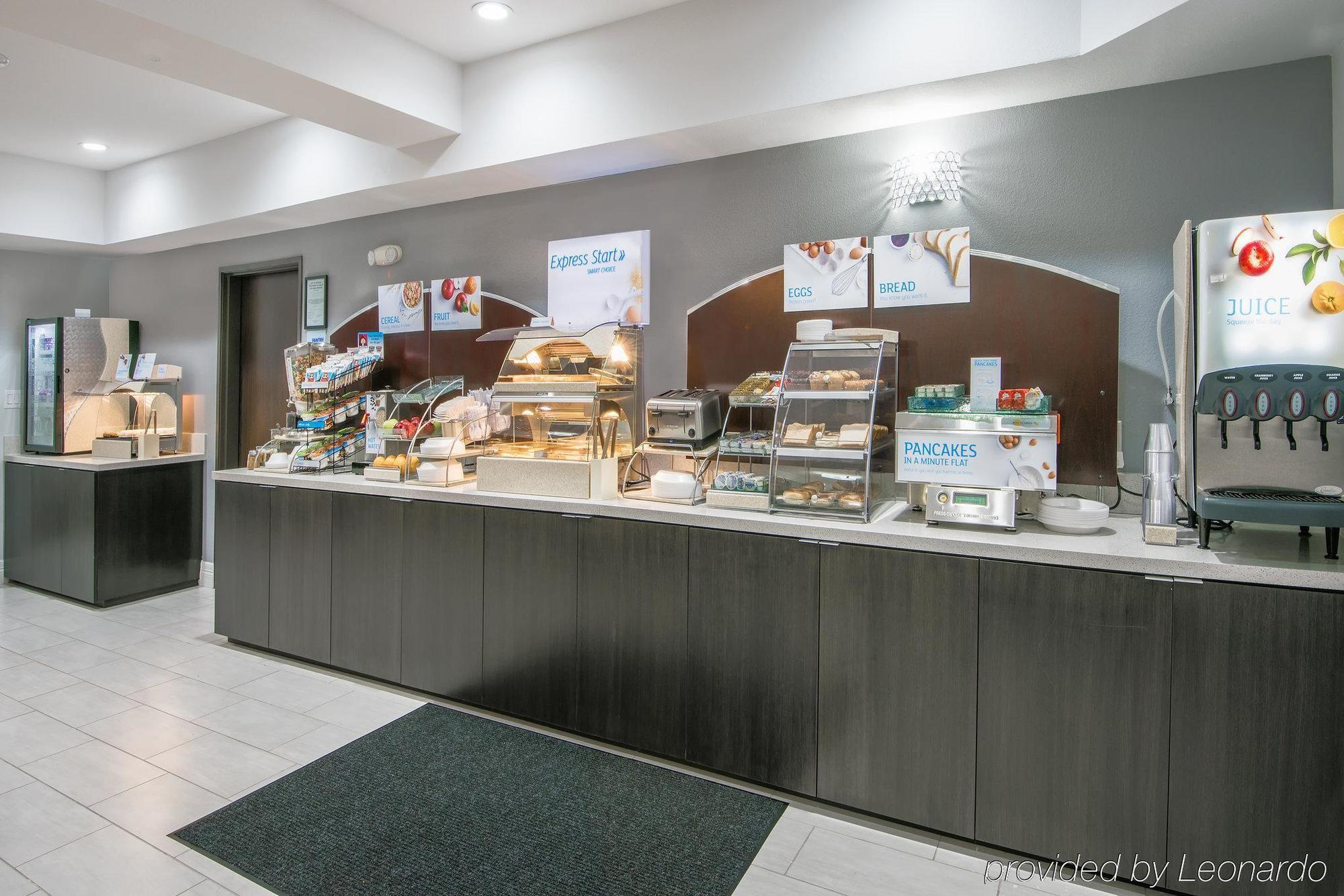 Holiday Inn Express And Suites Houston North - Iah Area By Ihg Kültér fotó
